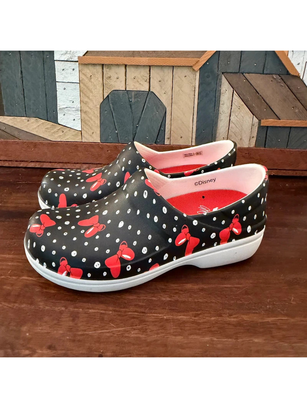 Crocs Neria Pro II Disney Minnie Mouse Polka Dot Work Clogs Women's Size 7